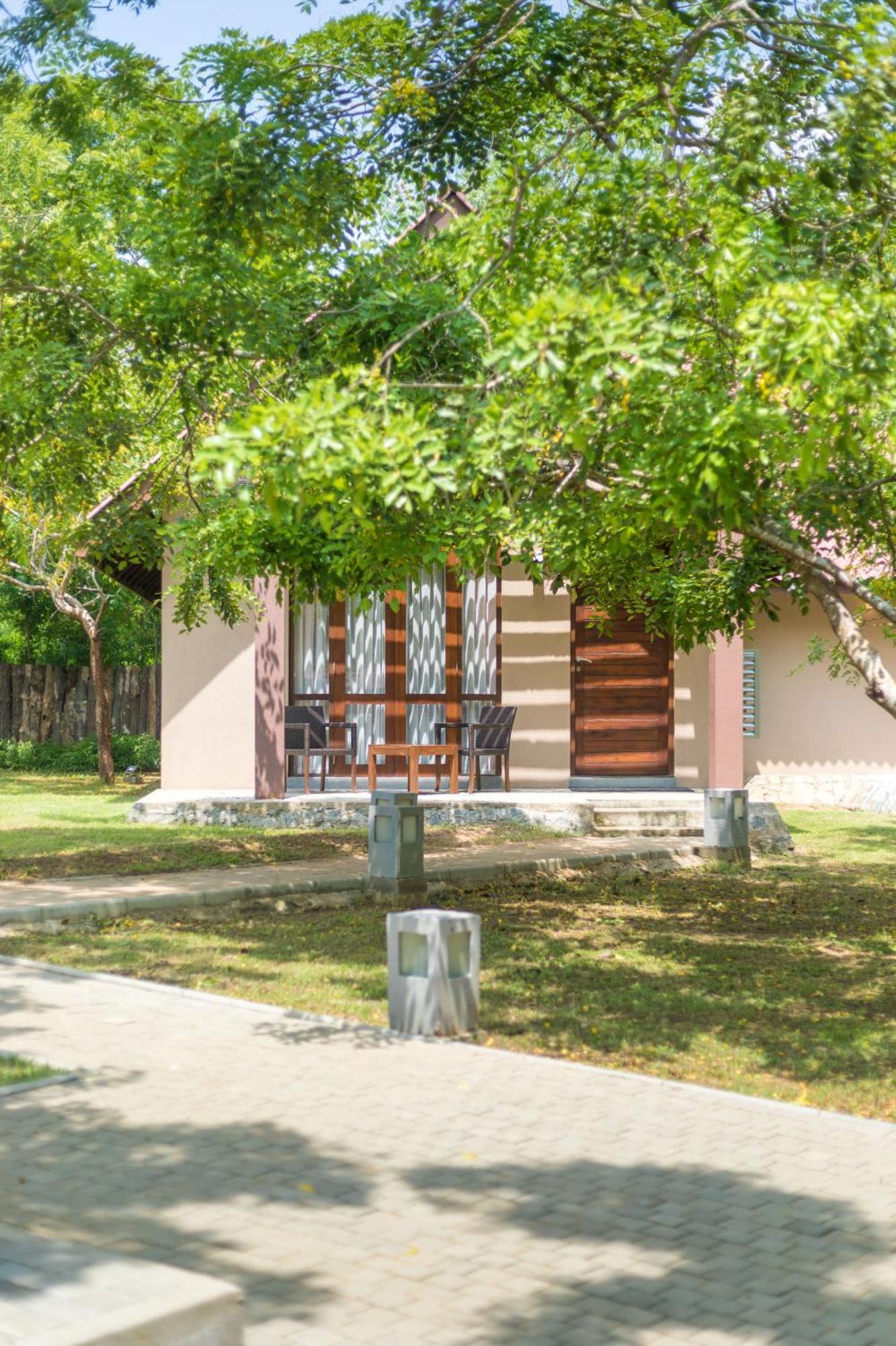 Yala Chalets By Lalan Leisure Kirinda  Eksteriør bilde